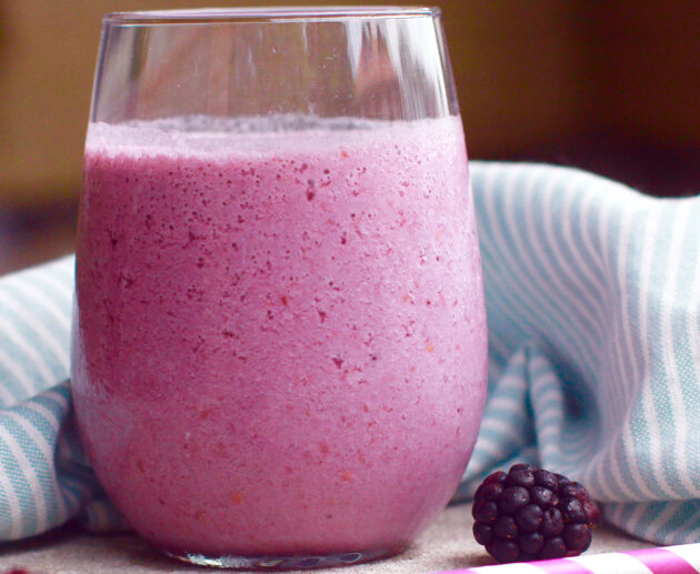 Smoothie ya blackberry na raspberry | Jarida la Mapishi