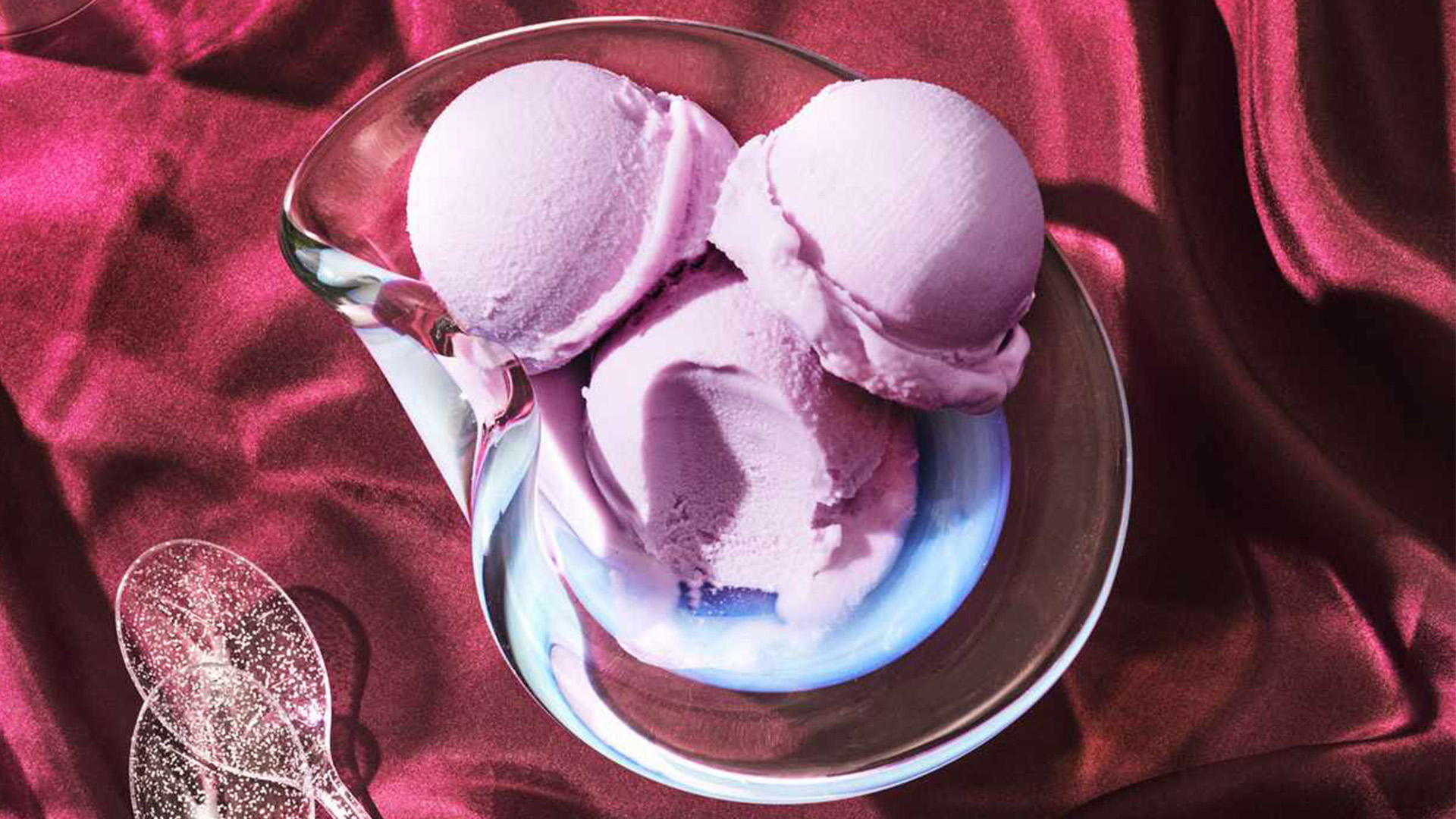 Ice cream ya lavender | Jarida la Mapishi
