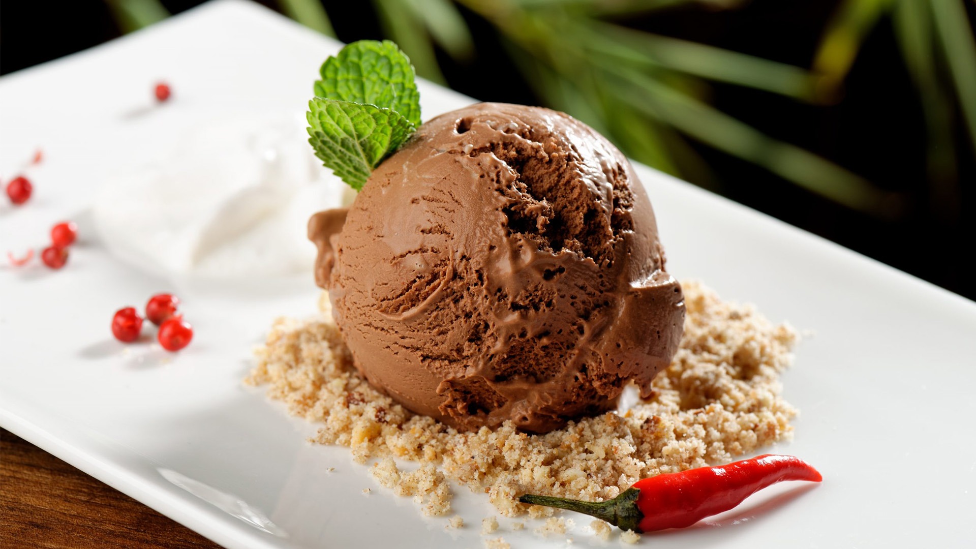Ice cream ya pilipili na chocolate | Jarida la Mapishi