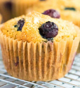 Muffins za blueberry na ndizi