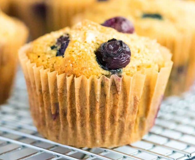 Muffins za blueberry na ndizi | Jarida la Mapishi