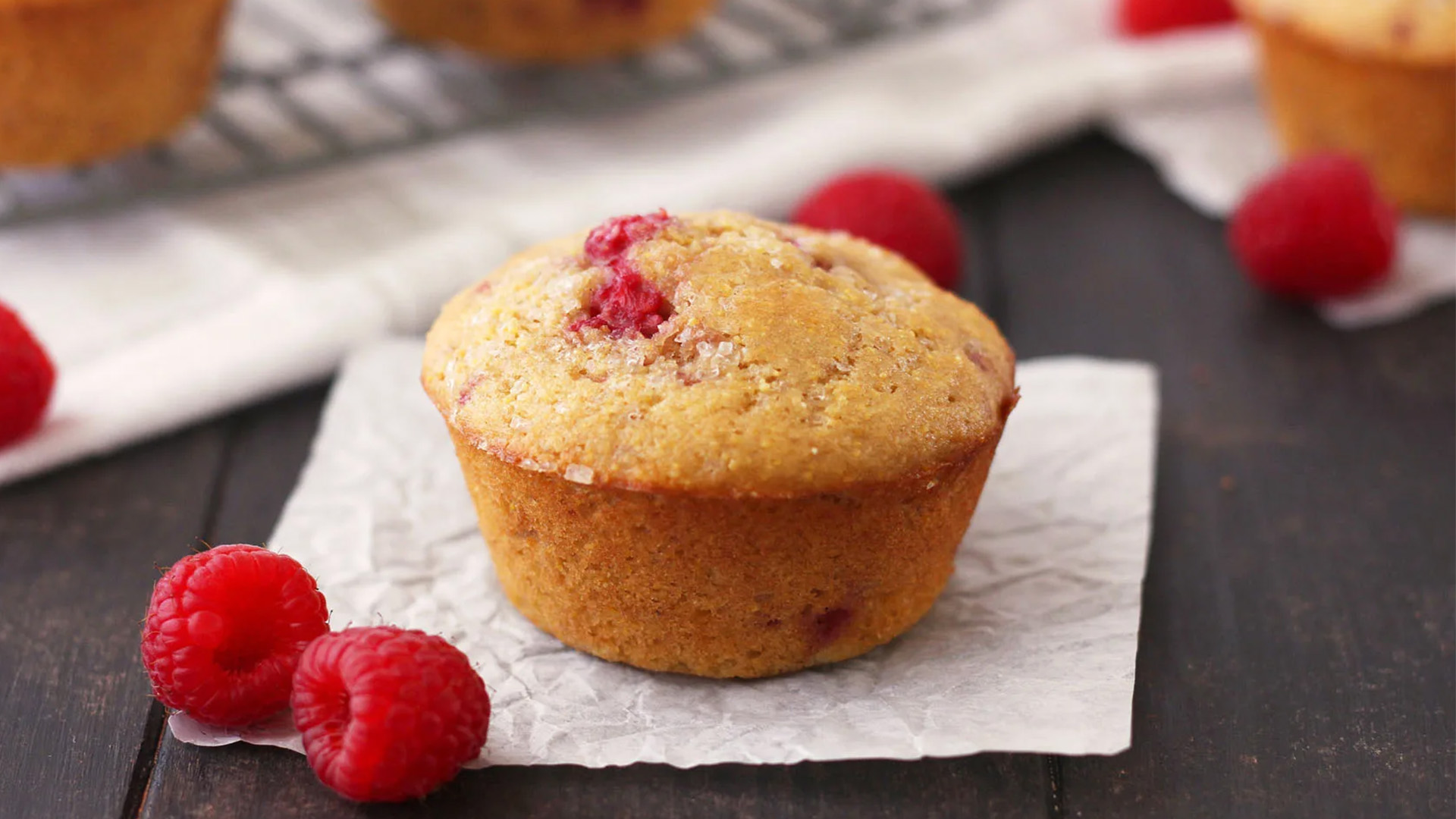 Muffins za mahindi na raspberry | Jarida la Mapishi