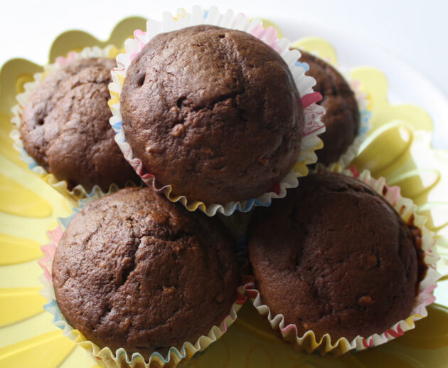 Muffins za peasi na chocolate | Jarida la Mapishi