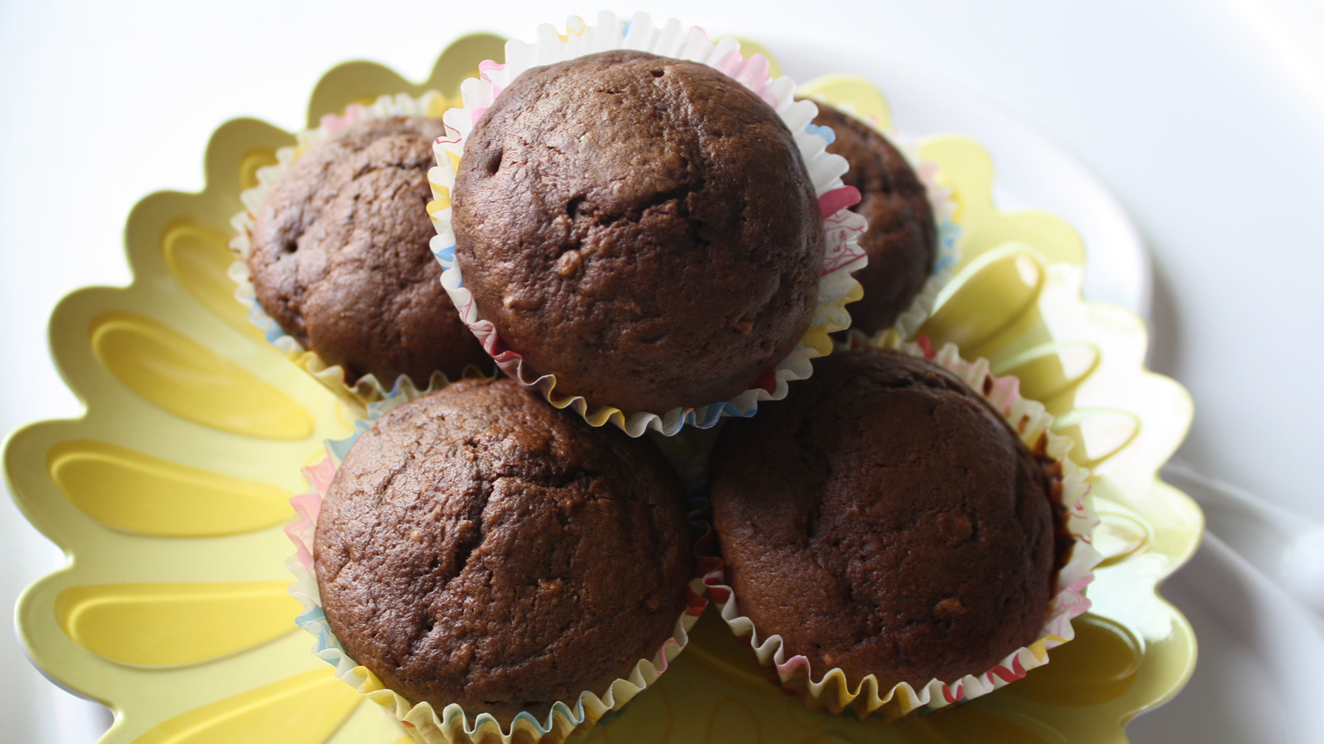 Muffins za peasi na chocolate | Jarida la Mapishi