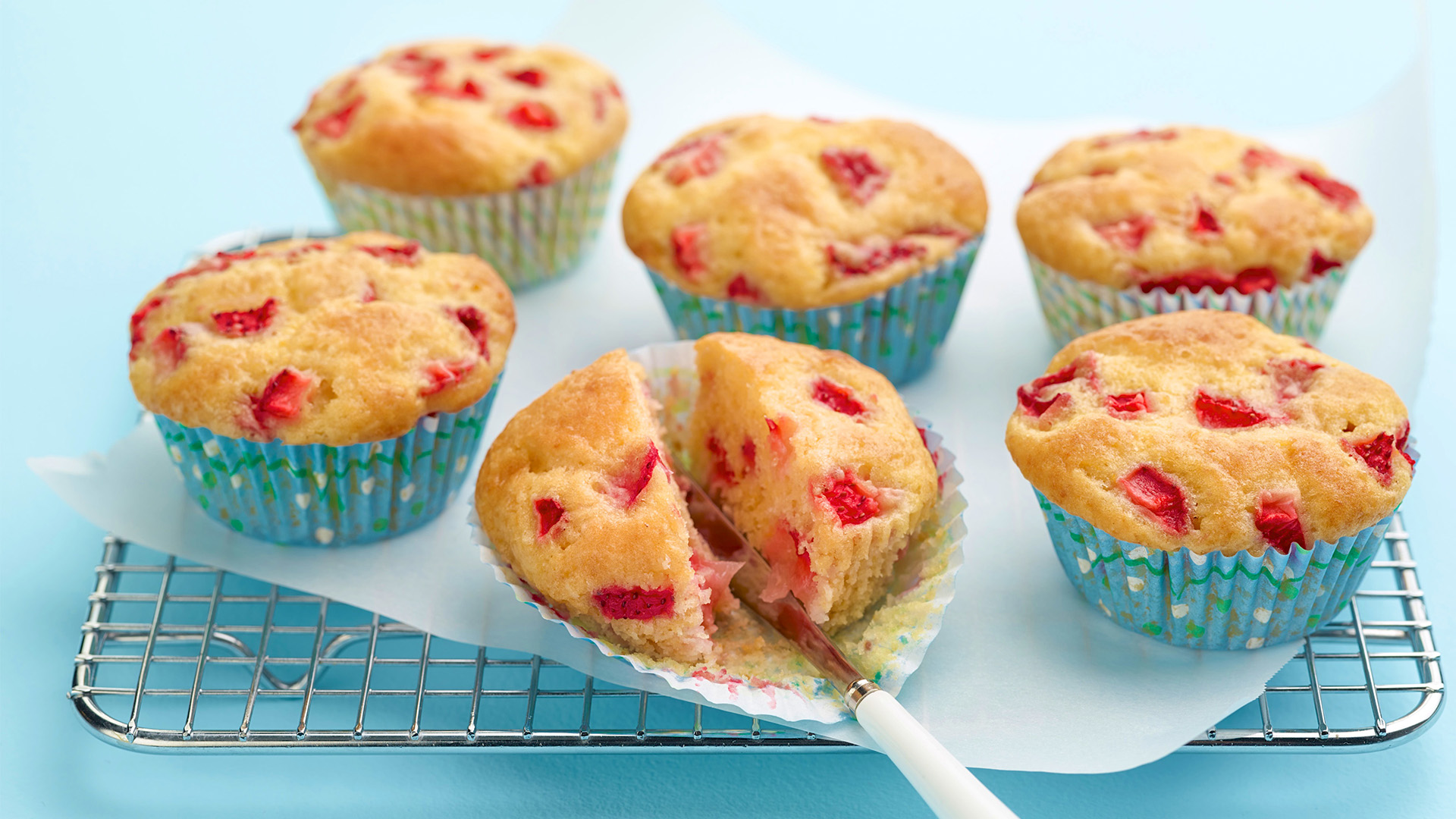 Muffins za strawberry | Jarida la Mapishi